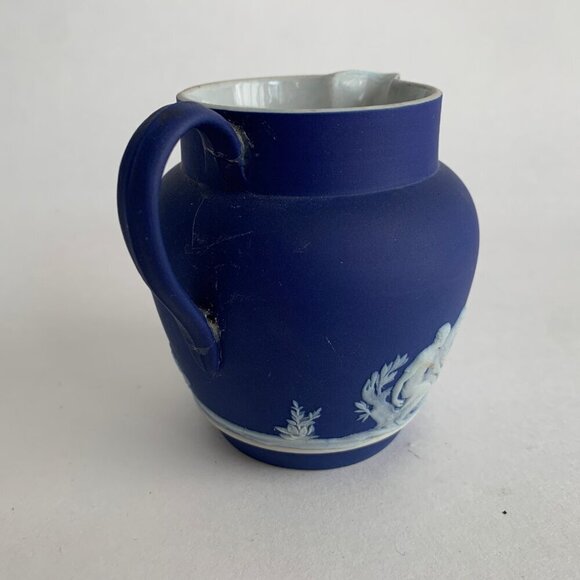 Wedgewood Jasperware Cobalt Creamer Pitcher *HAS REPAIRS* - Picture 4 of 7